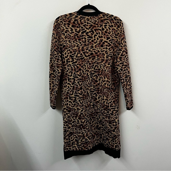 Chico’s Jacquard Leopard Animal Print Cardigan Sweater - Picture 8 of 13